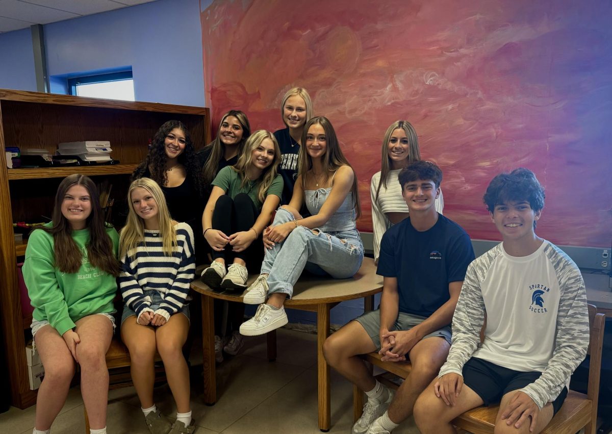 Journalism II Staff poses for their club photo.