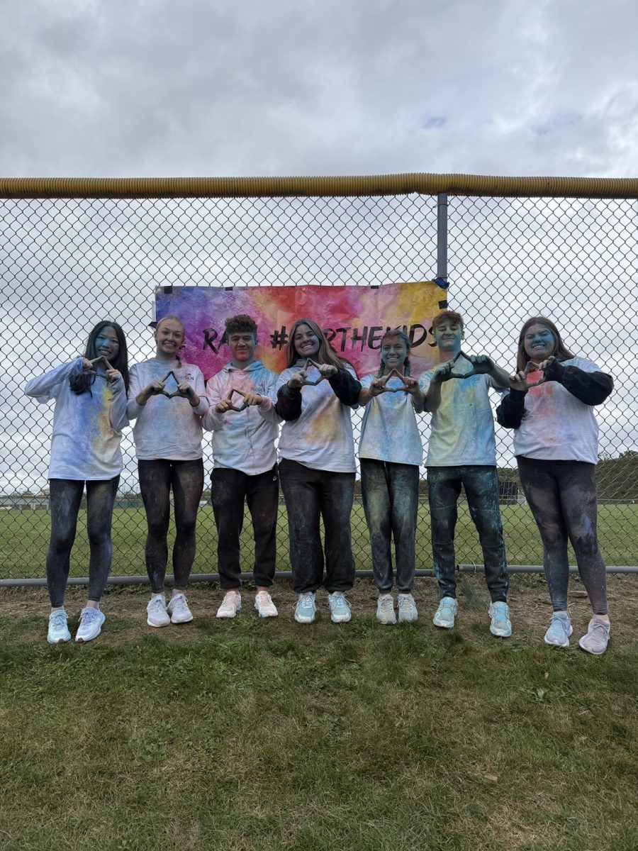 The Mini-THON admin team after the color run